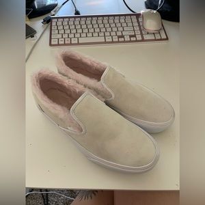 platform suede fluffy slip on vans